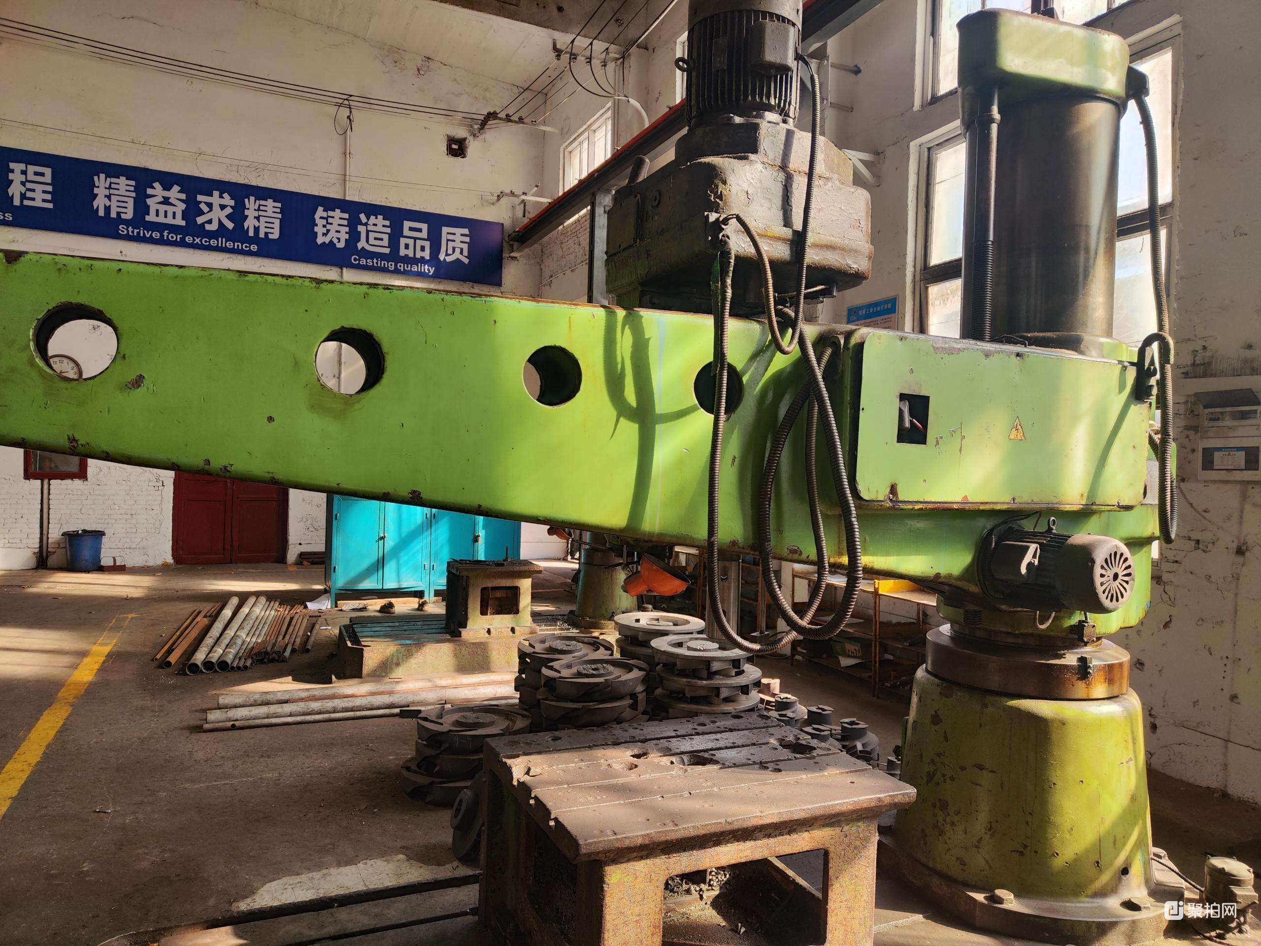 河南省鄭州市某大型企業(yè)機(jī)械設(shè)備一臺(tái)網(wǎng)絡(luò)競價(jià)會(huì)